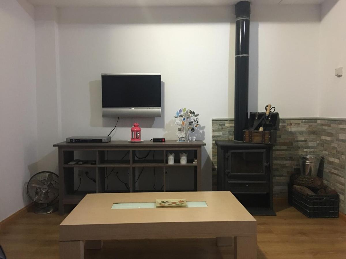 Apartamentos Turisticos Rio Gallego Fontellas  Екстериор снимка