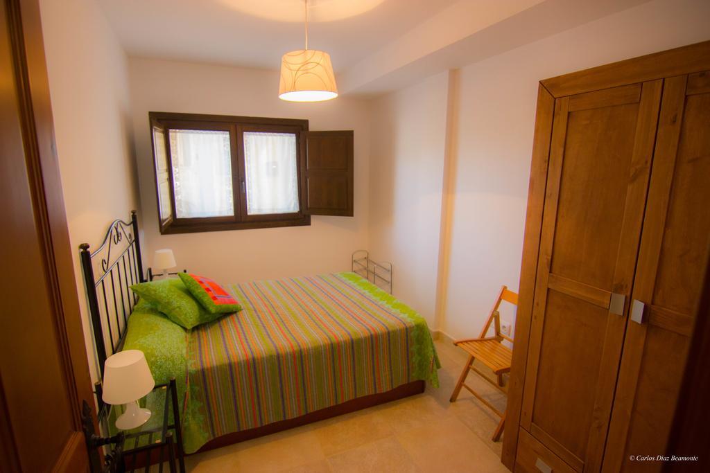 Apartamentos Turisticos Rio Gallego Fontellas  Екстериор снимка