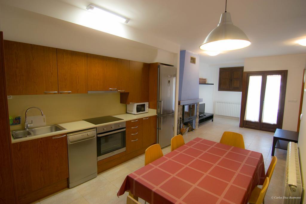 Apartamentos Turisticos Rio Gallego Fontellas  Екстериор снимка