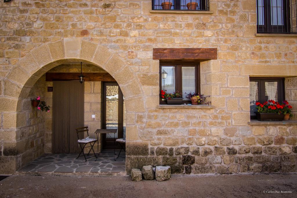 Apartamentos Turisticos Rio Gallego Fontellas  Екстериор снимка